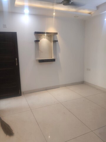4 BHK Apartment For Rent in Parjapat Colony