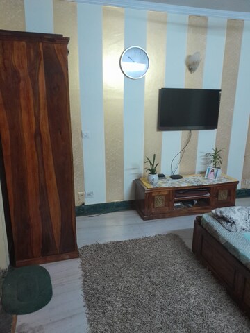 Bedroom in 4 BHK Apartment at Parsvnath Srishti, Sector 93 – for Sale