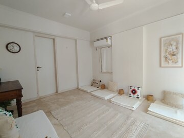 Room in 3 BHK Apartment at Holly Hock, Santacruz West – for Rent