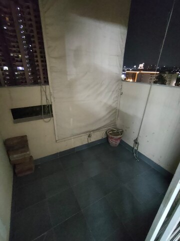 Bathroom in 2.5 BHK Apartment at Nimbus Express Park View - II, Chi V Greater Noida – for Sale