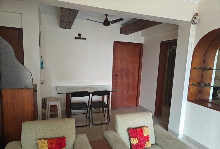 Room, bandra west 2 Bedroom 750 Sq.Ft. Apartment In Bandra West Mumbai 8611787