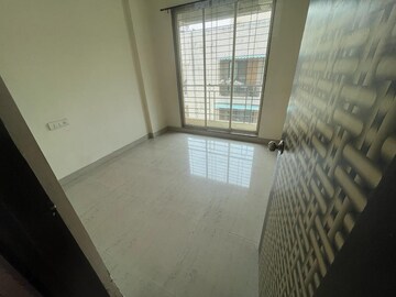 Room in 1 BHK Apartment at Krishna Paradise Ulwe, Ulwe Sector 17 – for Rent