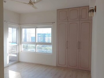 Room in 3 BHK Apartment at Adani Oyster Grande Phase 2, Sector 102 – for Rent