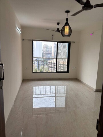 Room in 2 BHK Apartment at Chaitanya Anand Lunkhod CHSL, Andheri West – for Rent
