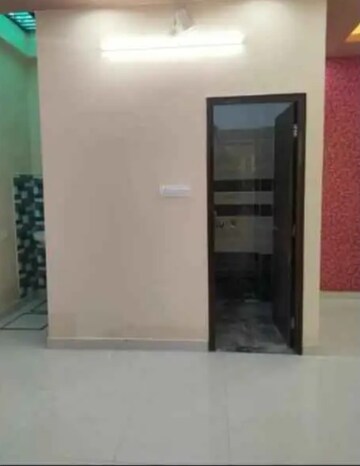 Room in 2 BHK Villa at Aliganj – for Rent