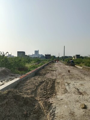 Plot Area in  Plot at Sector 27 Yamuna Expressway – for Sale