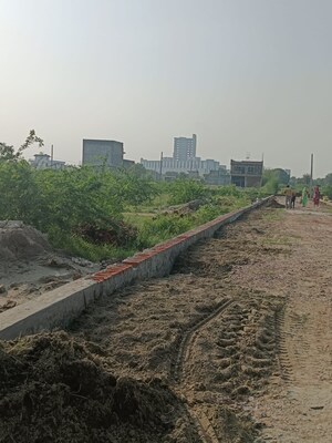 Plot Area in  Plot at Sector 27 Yamuna Expressway – for Sale