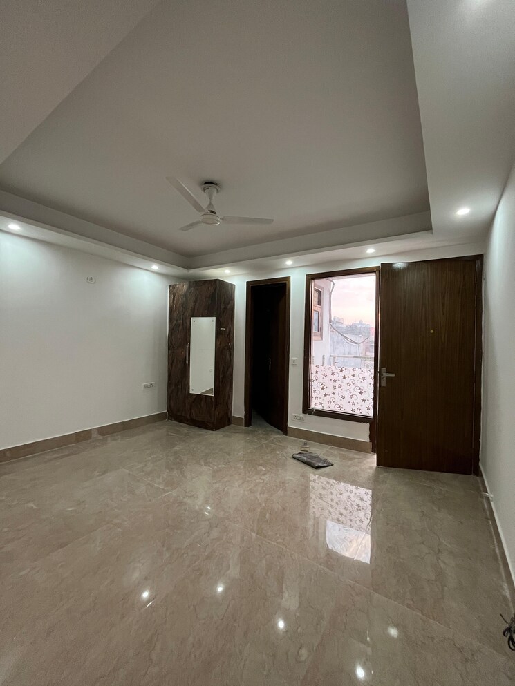 Room, saya-gold-avenue 3 Bedroom 1482 Sq.Ft. Apartment In Vaibhav Khand Ghaziabad 8611986