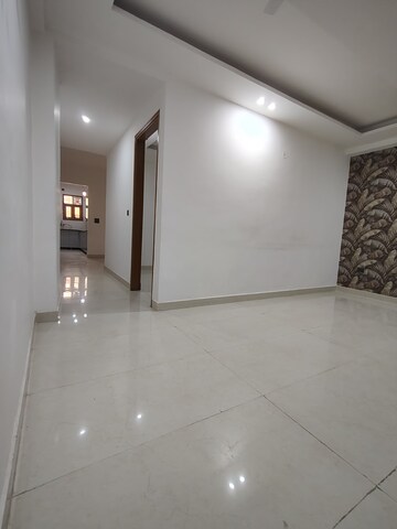 Living Room in 3 BHK Apartment at Chattarpur – for Rent
