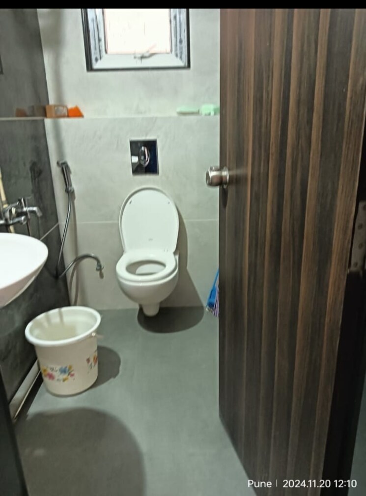 Bathroom, sector 28 5 Bedroom 237 Sq.Yd. Independent House In Sector 28 Panchkula 8612253