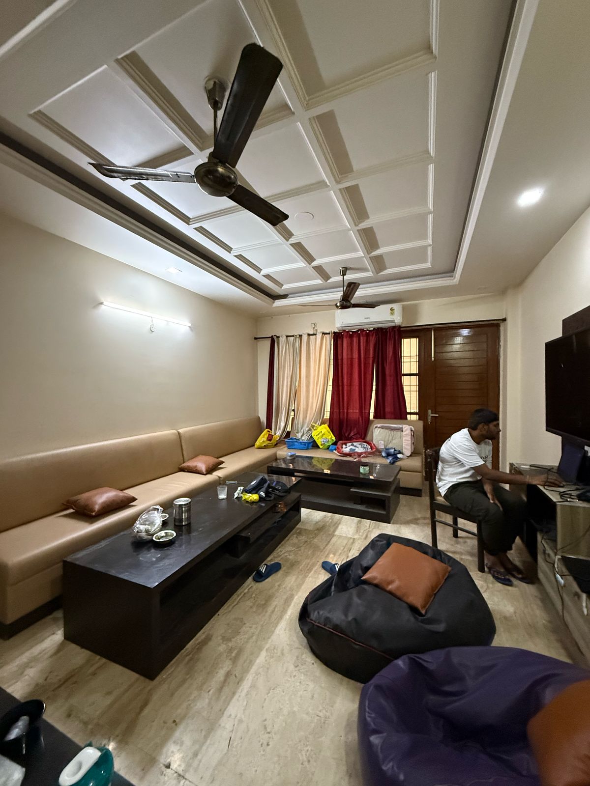 3 BHK Builder Floor For Rent in Vasant Kunj Enclave 