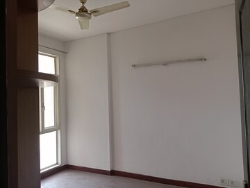 3 BHK Apartment For Rent in Eldeco Olympia, Sector 93a