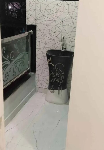 Attached Bathroom in 2 BHK Villa at Jankipuram – for Rent