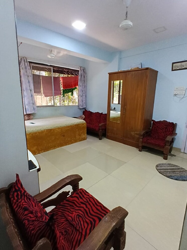 Room, khar west 1 Bedroom 550 Sq.Ft. Apartment In Khar West Mumbai 8612191