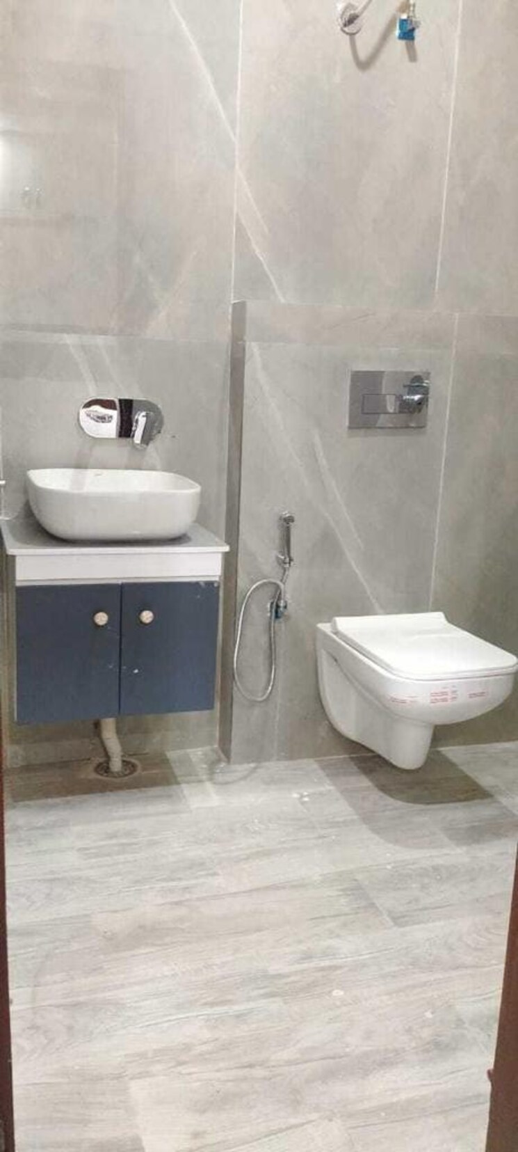 Bathroom, devbhoomi-elite-homez 3 Bedroom 1300 Sq.Ft. Builder Floor In Patiala Road Zirakpur 8613063
