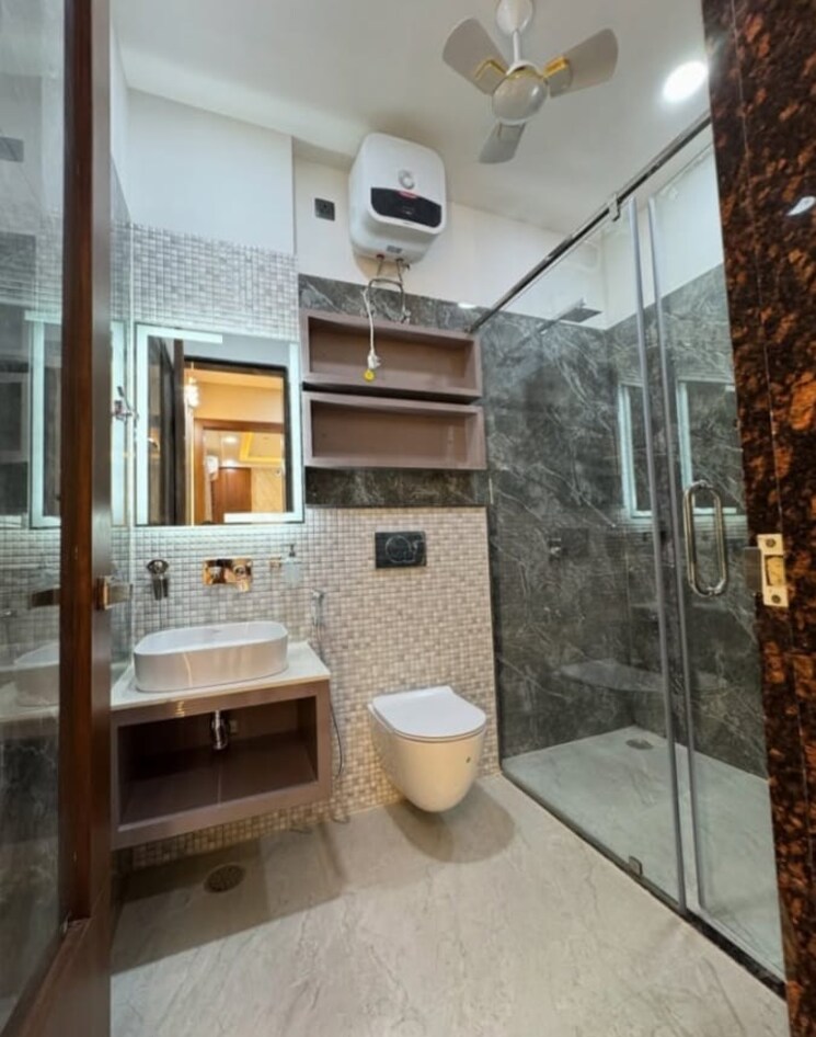 Bathroom, sector 29 4 Bedroom 2250 Sq.Ft. Builder Floor In Sector 29 Faridabad 8613281