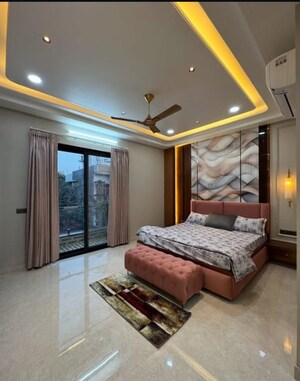 Living Room in 4 BHK Builder Floor at Sector 29 – for Sale