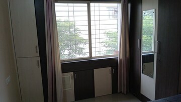 Room in 2 BHK Apartment at Viman Nagar – for Rent