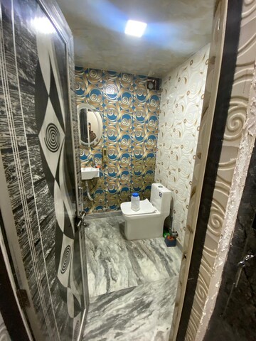 Bathroom in 2.5 BHK Builder Floor at Paschim Vihar – for Rent