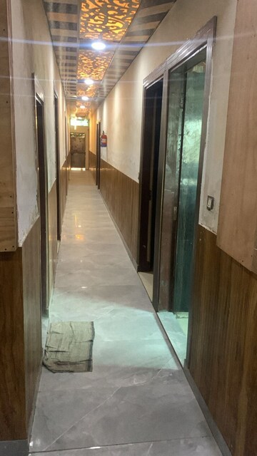 Building Lobby in 4 BHK Apartment at Hindon Air Force Station – for Rent
