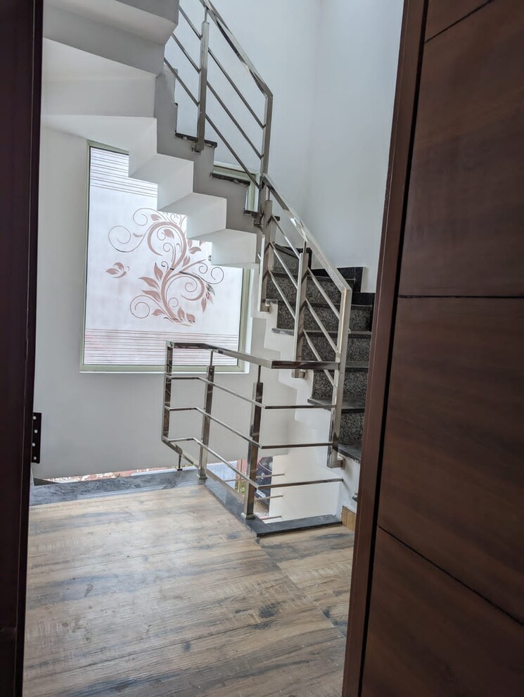 undefined, nk-savitry-enclave 3 Bedroom 1350 Sq.Ft. Villa In Vip Road Zirakpur 8613333