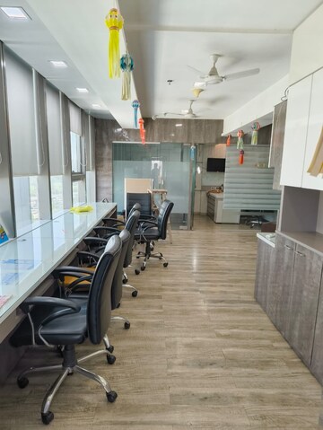  Office Space For Rent in Cello Triumph, Goregaon West