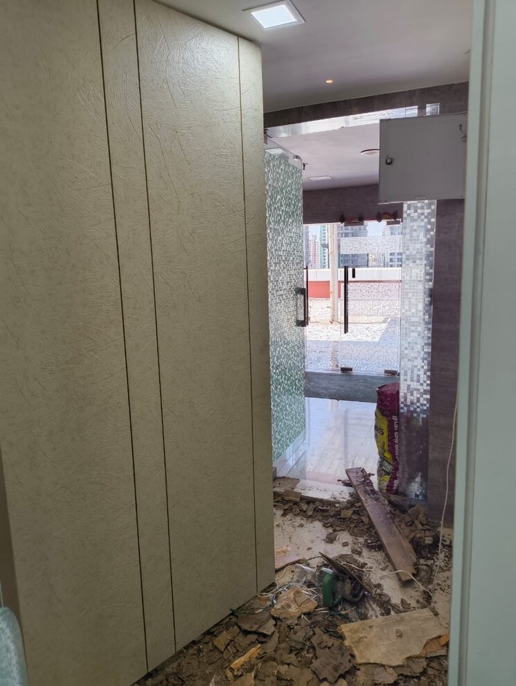 undefined, cello-triumph Commercial Office Space 1400 Sq.Ft. In Goregaon West Mumbai 8613405