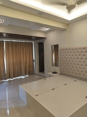 Bedroom in 2 BHK Apartment at Bandra West – for Rent