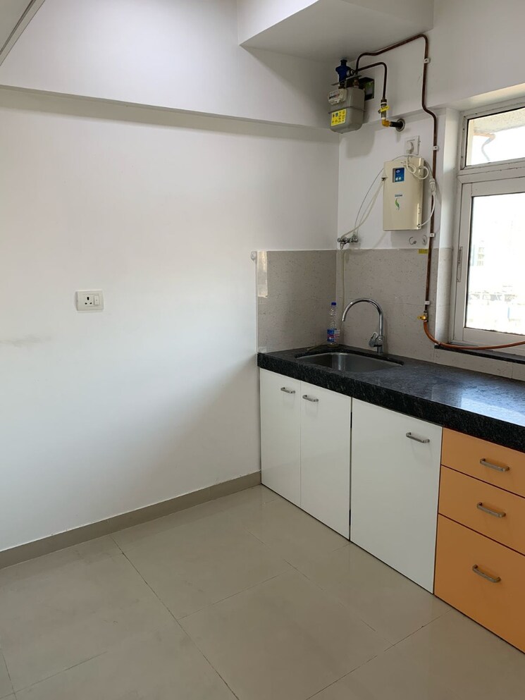 Kitchen, wadhwa-elite-solitaire 1 Bedroom 620 Sq.Ft. Apartment In Kolshet Road Thane 8613443