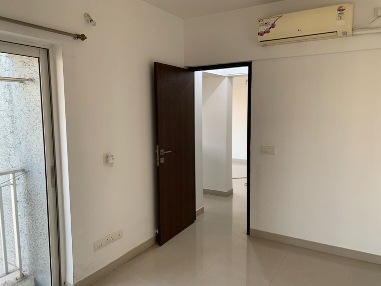 Room, wadhwa-elite-solitaire 1 Bedroom 620 Sq.Ft. Apartment In Kolshet Road Thane 8613443