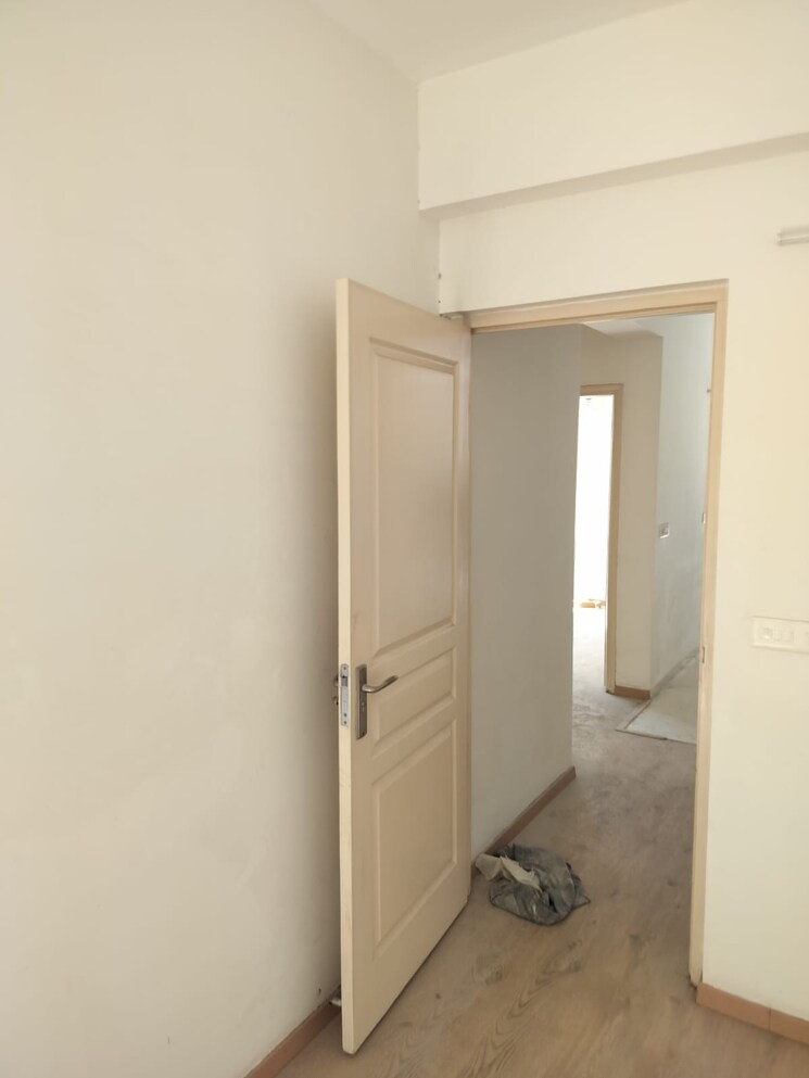 undefined, emaar-imperial-gardens 3.5 Bedroom 2025 Sq.Ft. Apartment In Sector 102 Gurgaon 8613444