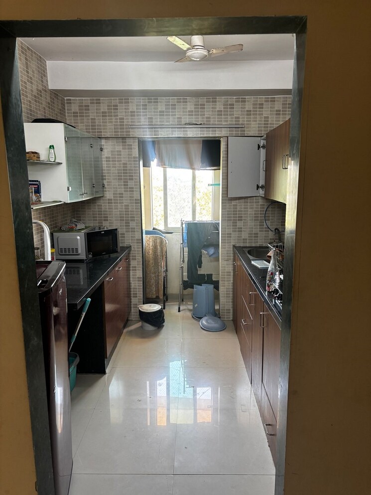 Kitchen, khar west 2 Bedroom 750 Sq.Ft. Apartment In Khar West Mumbai 8613427