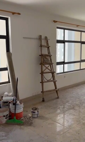 Staircase in 3 BHK Apartment at Unitech Horizon, Pi Greater Noida – for Sale
