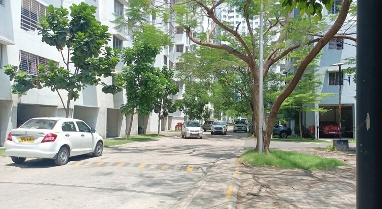  Parking, godrej-prakriti 3 Bedroom 1101 Sq.Ft. Apartment In Bt Road Kolkata 8613794