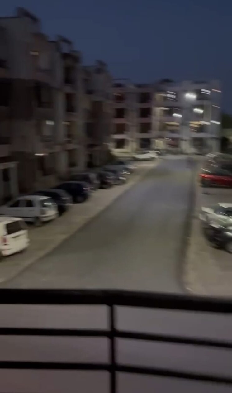  Parking, omicron iii greater noida 3 Bedroom 1600 Sq.Ft. Apartment In Omicron Iii Greater Noida Greater Noida 8613828