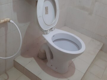 Bathroom in 1 BHK Independent House at Rt Nagar – for Rent