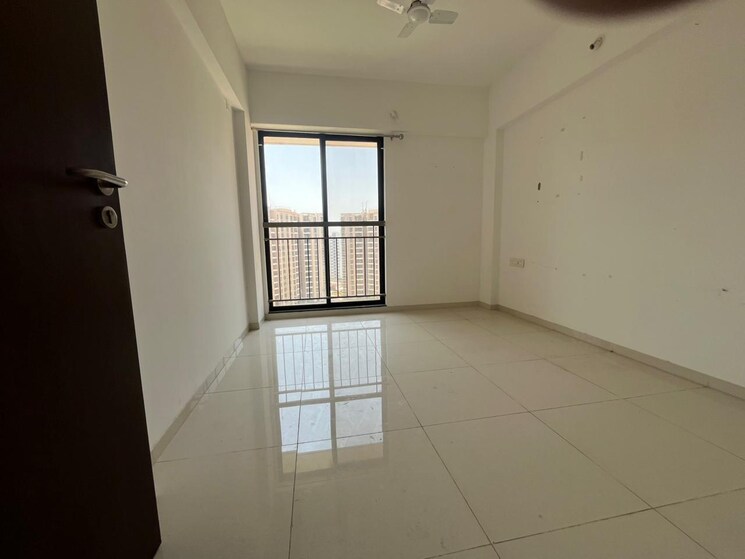 Room, pride-world-city-kingsbury 3 Bedroom 1050 Sq.Ft. Apartment In Charholi Budruk Pune 8613820