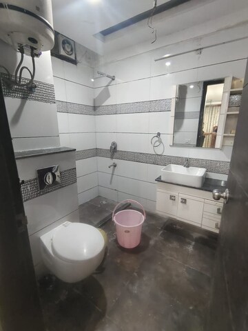 Bathroom in 3 BHK Builder Floor at Ansal Sushant Lok I, Sector 43 – for Rent