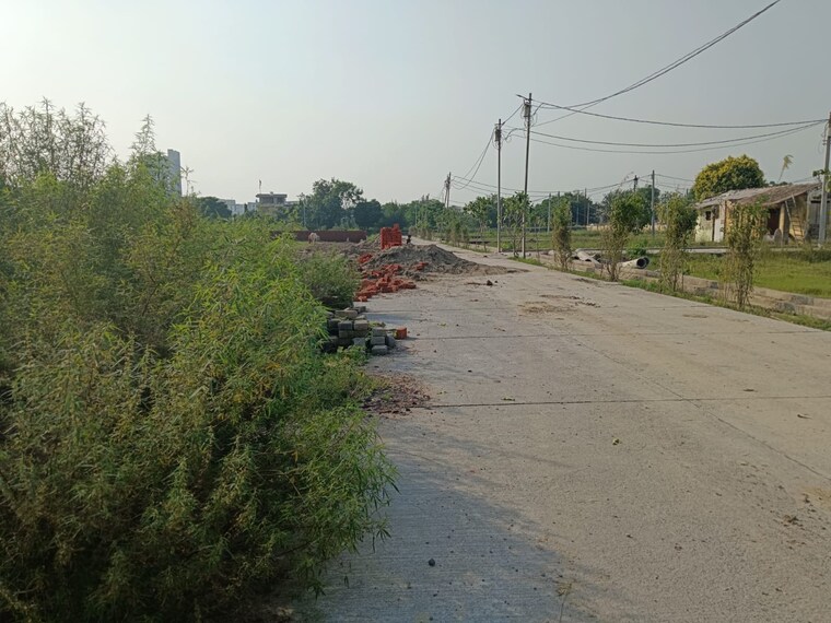 undefined, sector 27 yamuna expressway  267 Sq.Yd. Plot In Sector 27 Yamuna Expressway Greater Noida 8614034