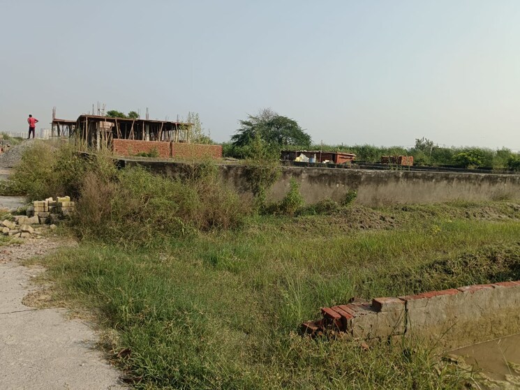 undefined, sector 27 yamuna expressway  267 Sq.Yd. Plot In Sector 27 Yamuna Expressway Greater Noida 8614034