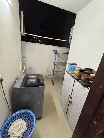 Furnished Amenities in 3 BHK Builder Floor at Ansal Sushant Lok I, Sector 43 – for Rent