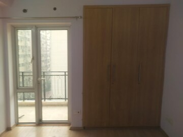 Room in 3 BHK Apartment at Moti Nagar – for Rent