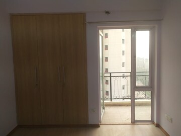 Room in 3 BHK Apartment at Moti Nagar – for Rent