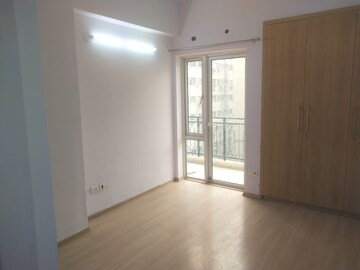 Room in 3 BHK Apartment at Moti Nagar – for Rent