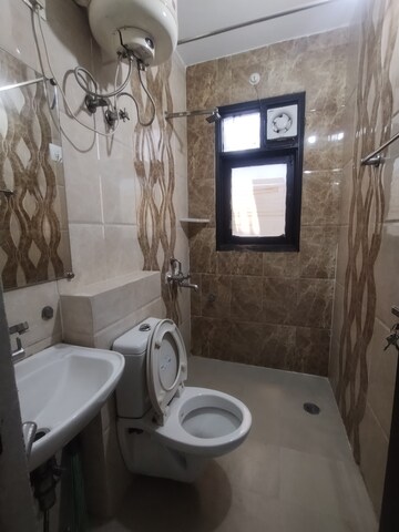 Bathroom in 2 BHK Builder Floor at Ansal Sushant Lok I, Sector 43 – for Rent