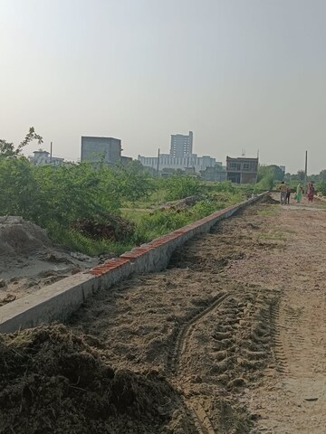  Plot For Sale in Sector 27 Yamuna Expressway