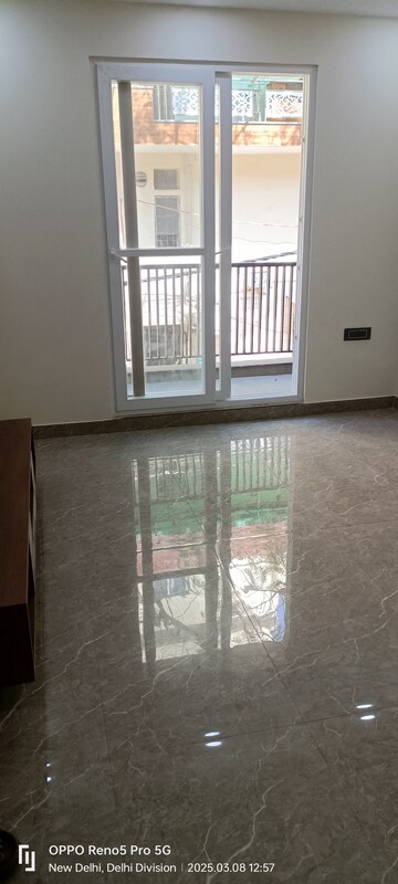 3 BHK Builder Floor For Sale in Janakpuri