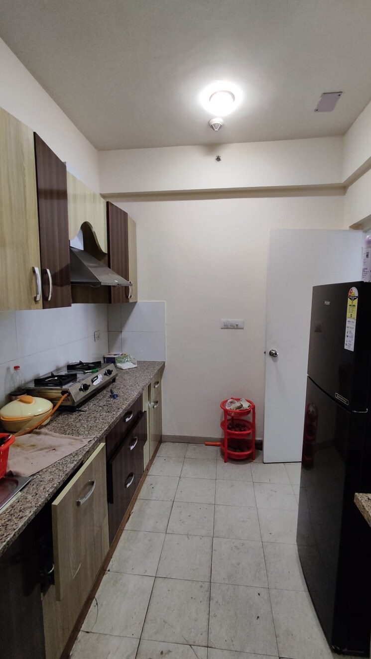 Kitchen, moti nagar 3 Bedroom 1705 Sq.Ft. Apartment In Moti Nagar Delhi 8614118