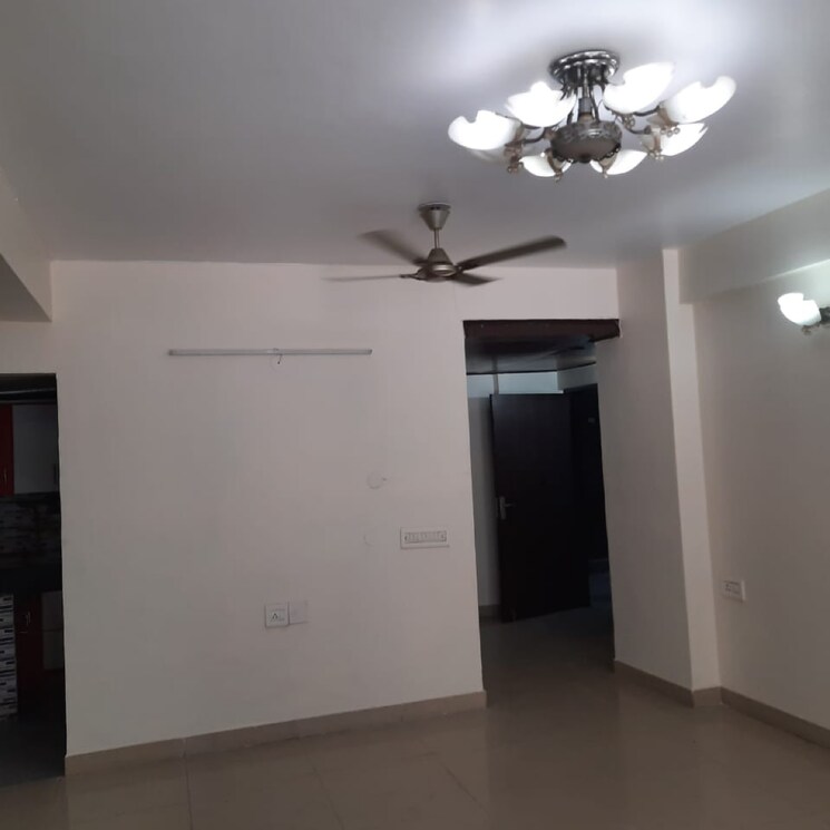Room, kdp-grand-savanna 3 Bedroom 995 Sq.Ft. Apartment In Sehani Khurd Ghaziabad 8614215