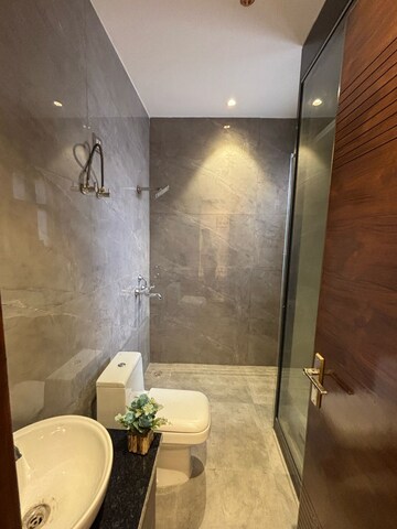Bathroom in 5 BHK Villa at Nabha – for Sale